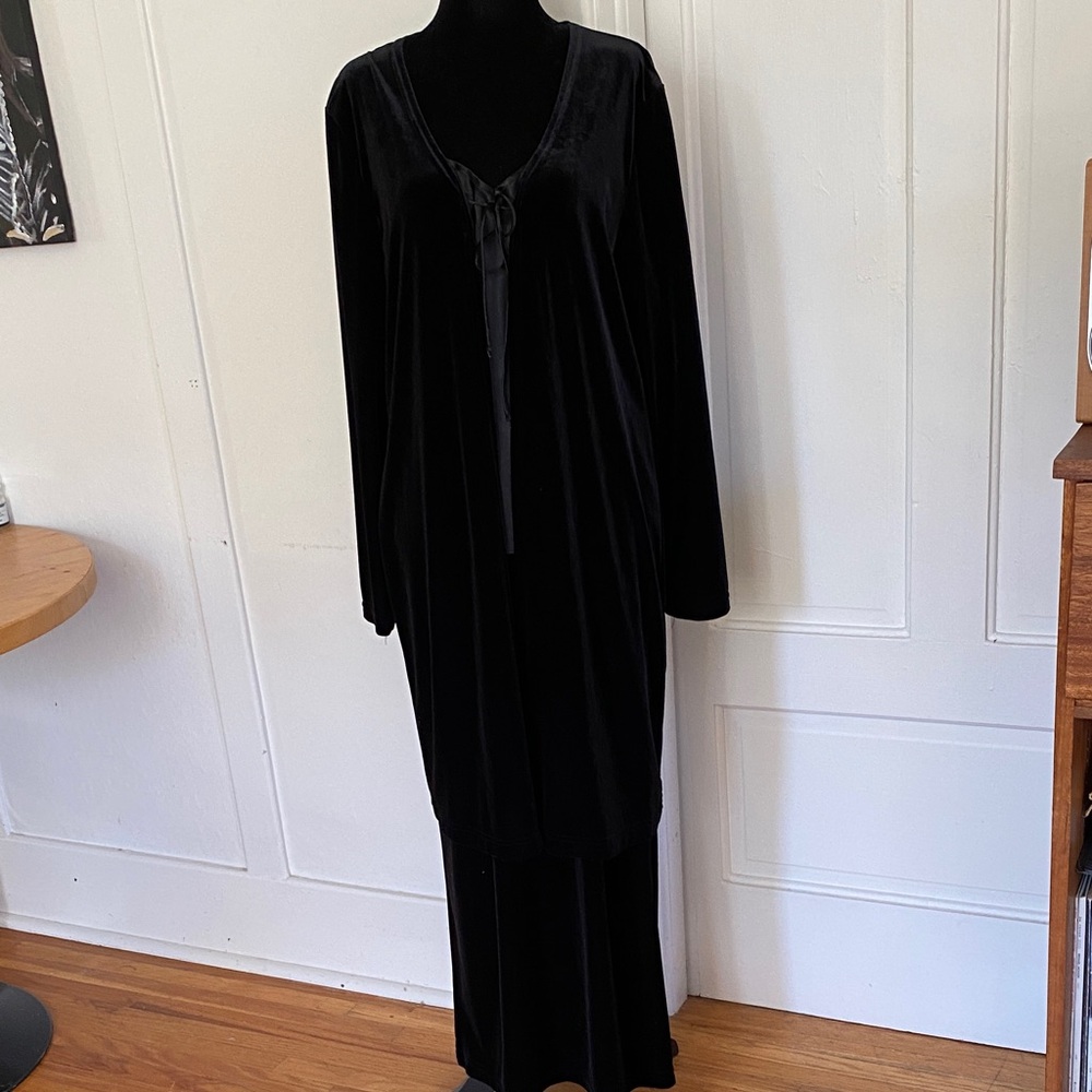 90s Black Velvet 2 Piece Maxi Skirt and one Tie Long Cardigan.